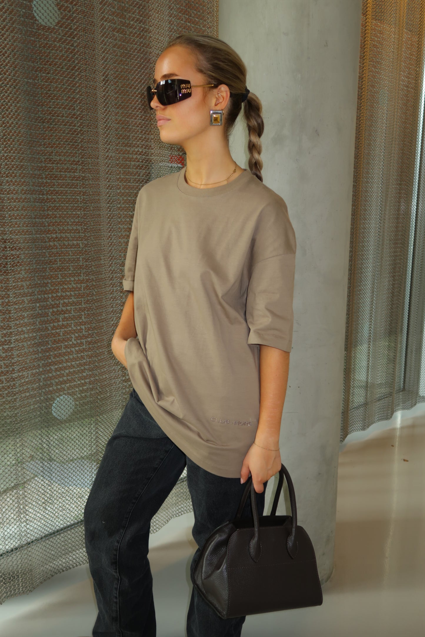 CF BOYFRIEND TEE - TAUPE